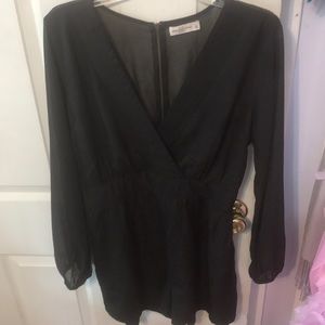 Long sleeve short jumpsuit